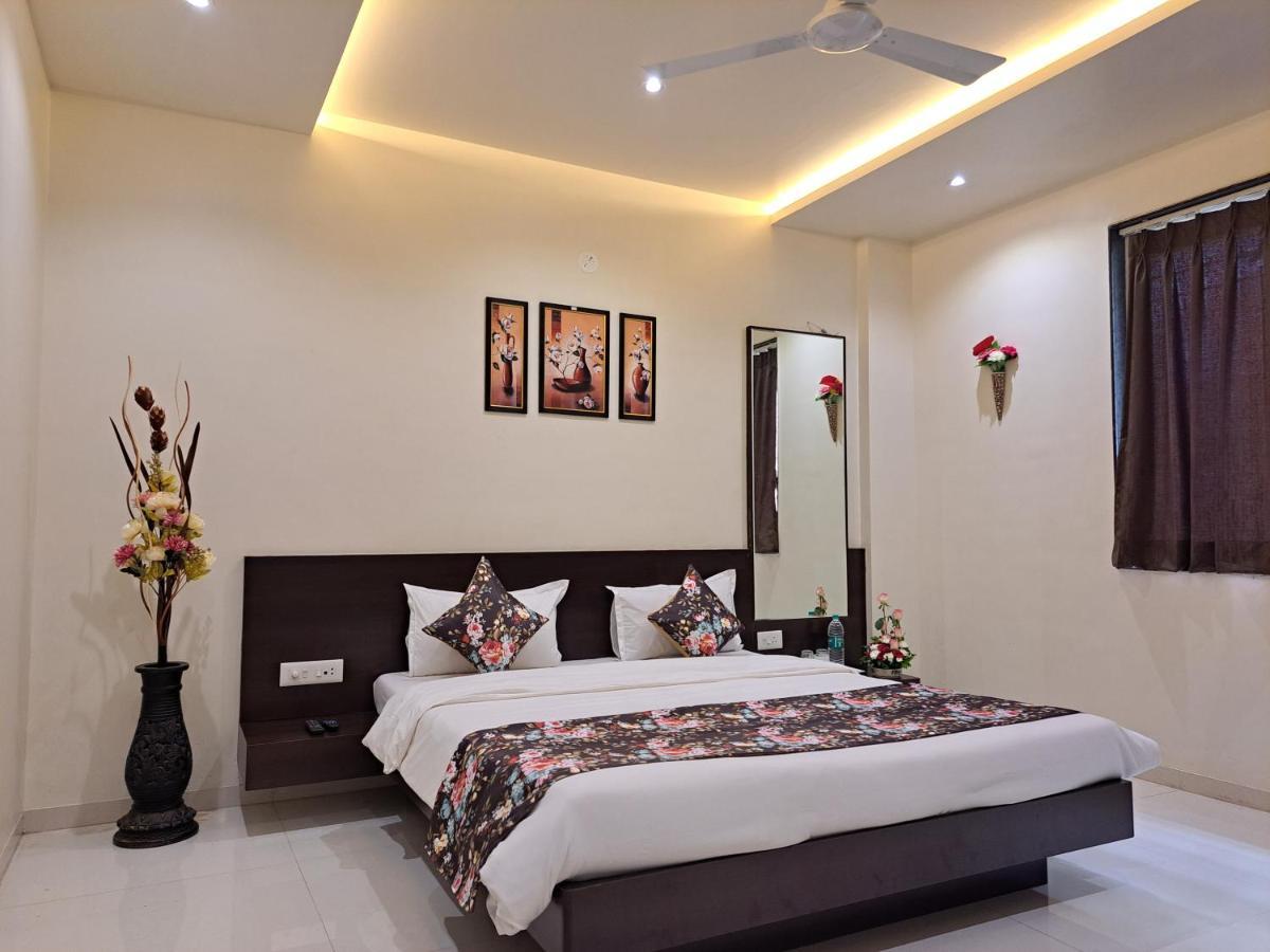 Bouquet Residency Otel Nashik Dış mekan fotoğraf