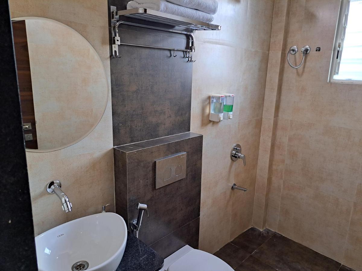 Bouquet Residency Otel Nashik Dış mekan fotoğraf