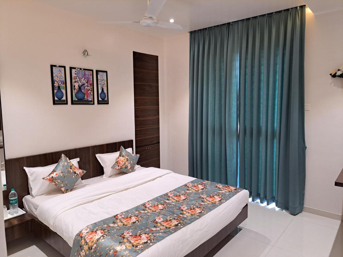 Bouquet Residency Otel Nashik Dış mekan fotoğraf