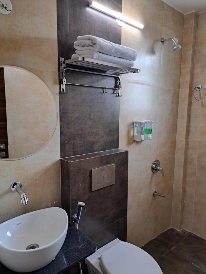 Bouquet Residency Otel Nashik Dış mekan fotoğraf