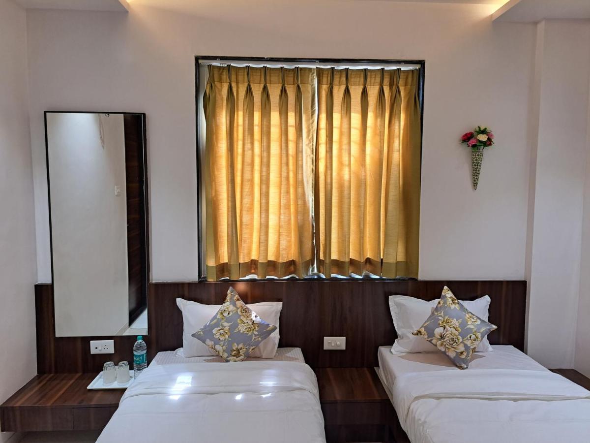 Bouquet Residency Otel Nashik Dış mekan fotoğraf