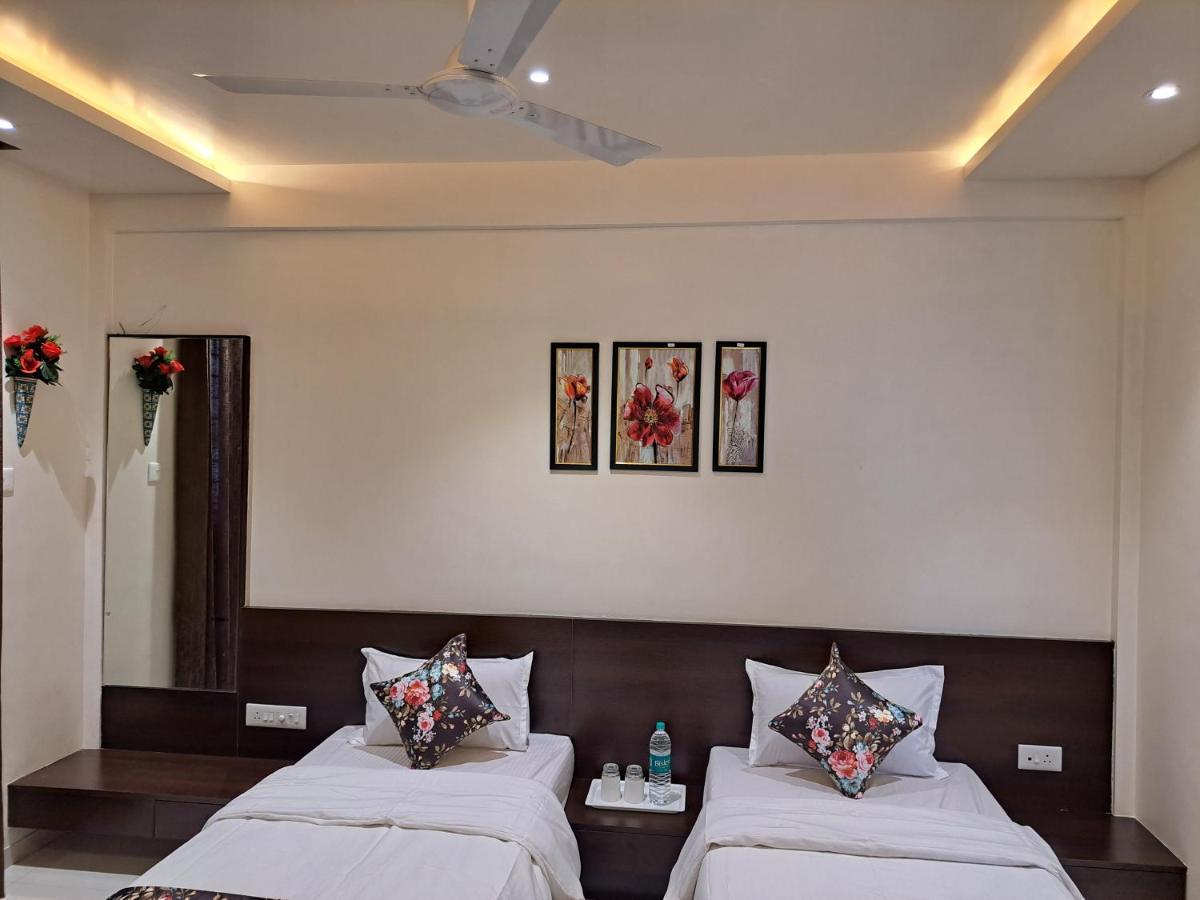 Bouquet Residency Otel Nashik Dış mekan fotoğraf